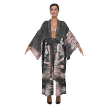 Load image into Gallery viewer, LOTUS LADY SUNSET KIMONO
